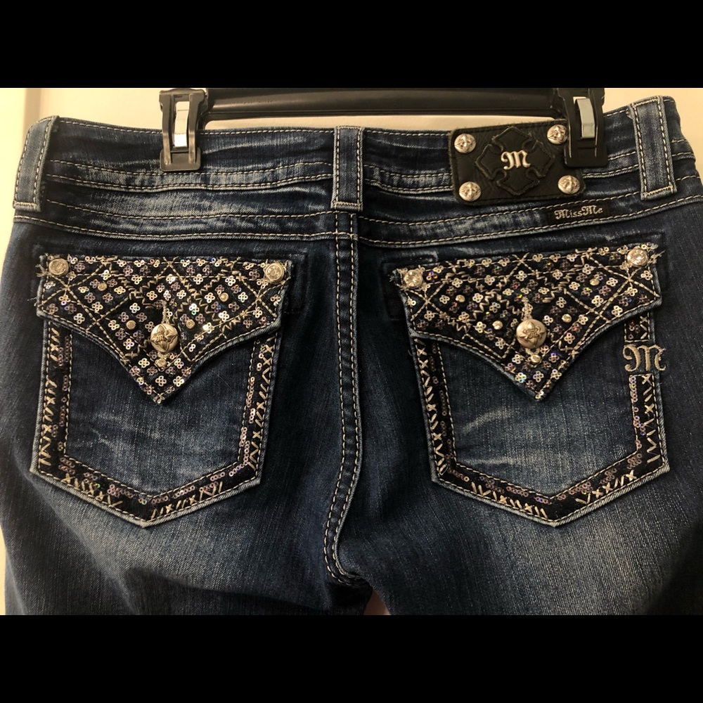 💕 bundle & save 💕 Miss Me Signature Bootcut Jean